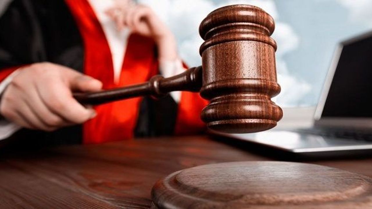 Cumhurbaşkanına hakaret Cumhurbaşkanına hakaret