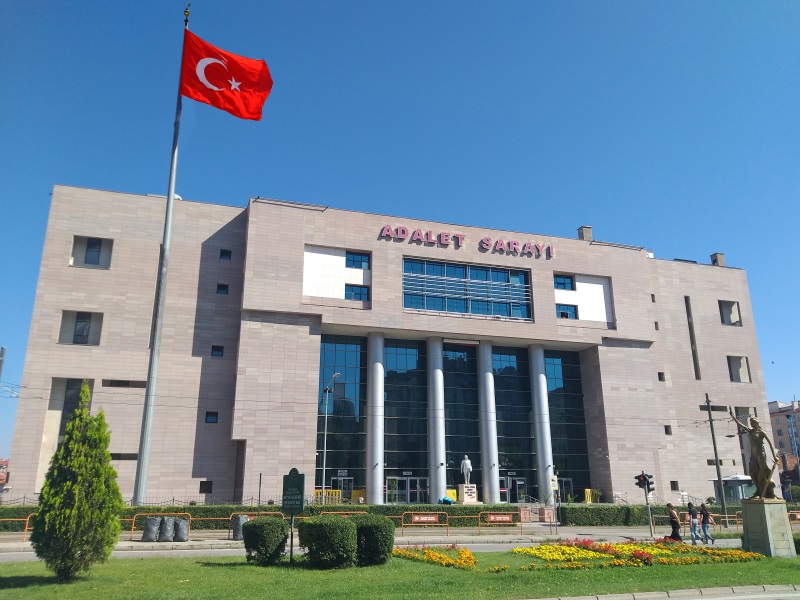 dış görünüşle dalga geçmek suç mu dış görünüşle dalga geçmek suç mu